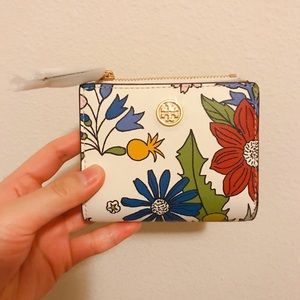 TORY BURCH ROBINSON FLORAL WALLET